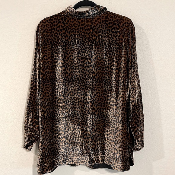 Soft Surroundings Brown Longline Cheetah Print Velvet Silk Button Down Top - Picture 3 of 14